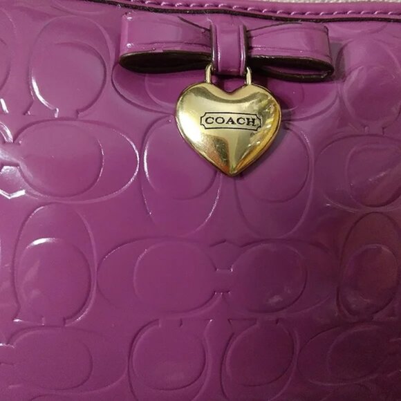 Brand New COACH Purple Iris Signature Liquid Gloss Wristlet - Picture 1 of 17